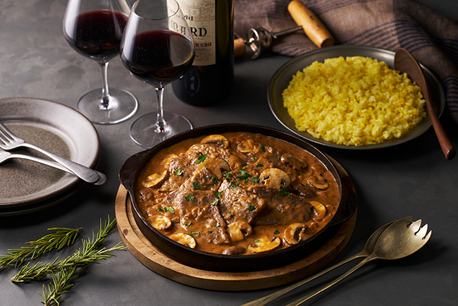 牛肉ときのこでつくるビーフストロガノフ用ソース